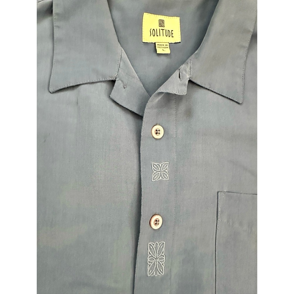 Solitude Blue Gray Short Sleeved Men's Shirt with Embroidery Easy Care Soft sz L